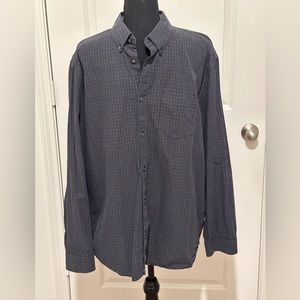 Calvin Klein men’s button down shirt